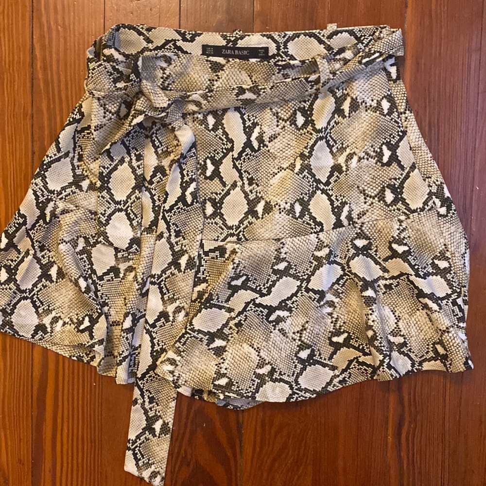Zara Skort